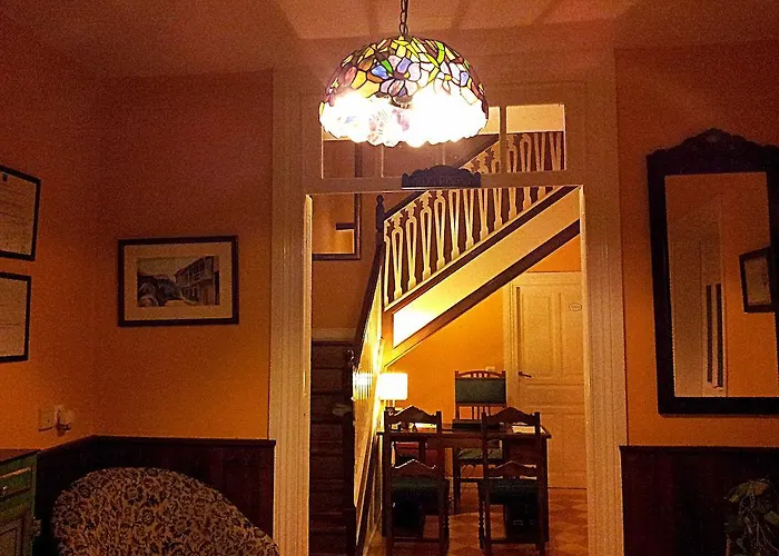 Hotel H Casona Selgas De